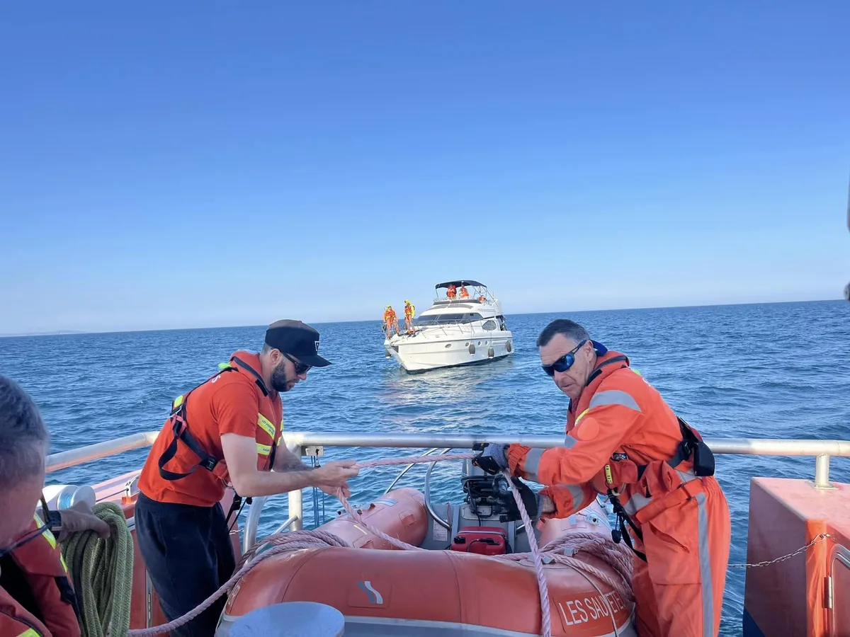 Cap d'Agde : quatre plaisanciers secourus après une double panne moteur en mer